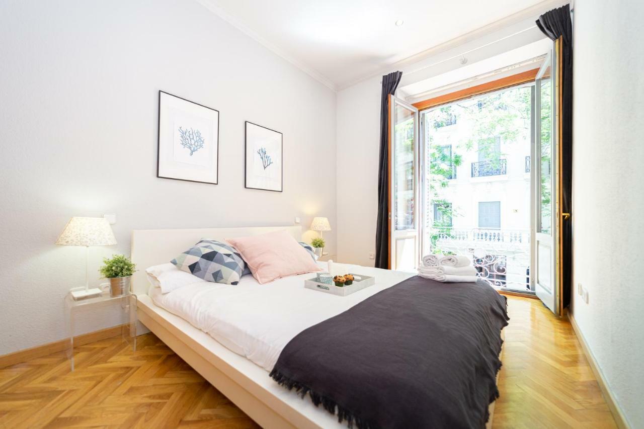 Apartamentos Plaza De Espana 마드리드 외부 사진