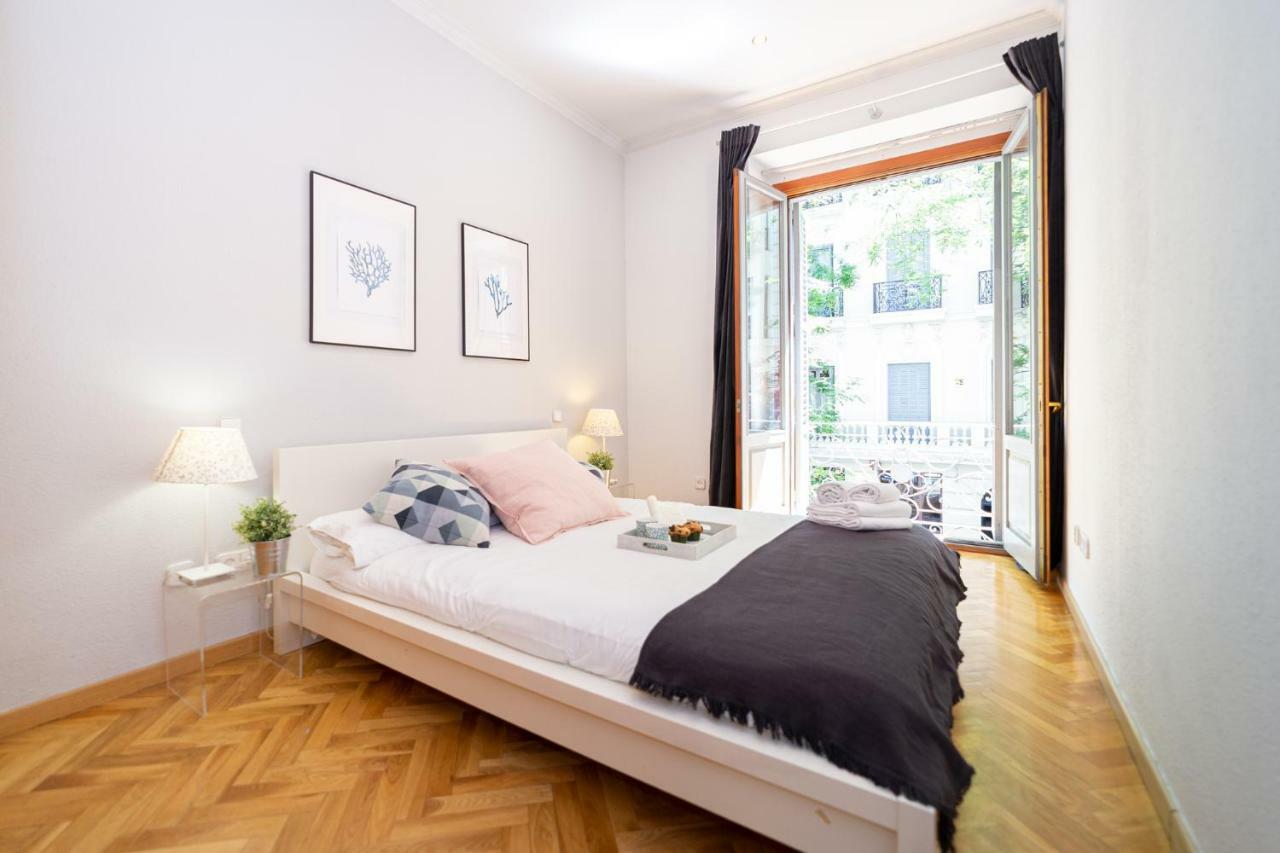 Apartamentos Plaza De Espana 마드리드 외부 사진