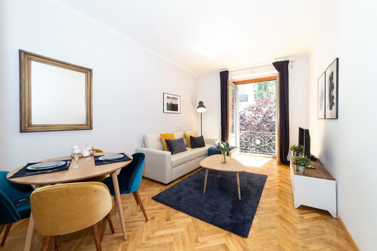 Apartamentos Plaza De Espana 마드리드 외부 사진