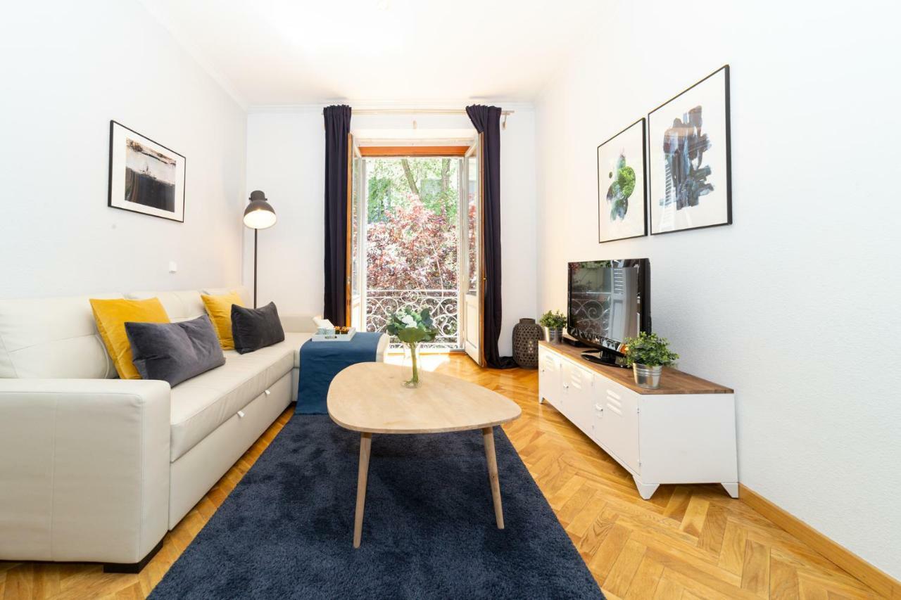 Apartamentos Plaza De Espana 마드리드 외부 사진